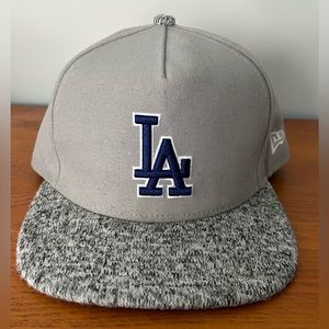 EXCLUSIVE New Era 9Fifty LA Dodgers Light Grey Soft  Bill Snapback Hat